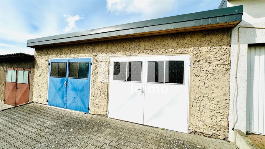 (R)eserviert!Schöne modernisierte 4 Zimmer Wohnung mit Balkon und Garage - Einzelgarage